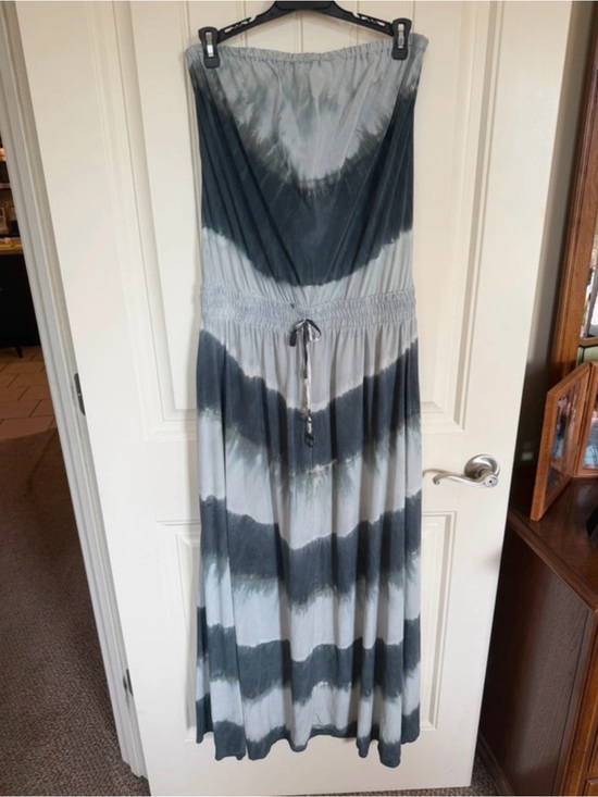 Gypsy 05 Dresses & Skirts - Gypsy 05 Strapless Grey Tie-Dye Maxi Dress